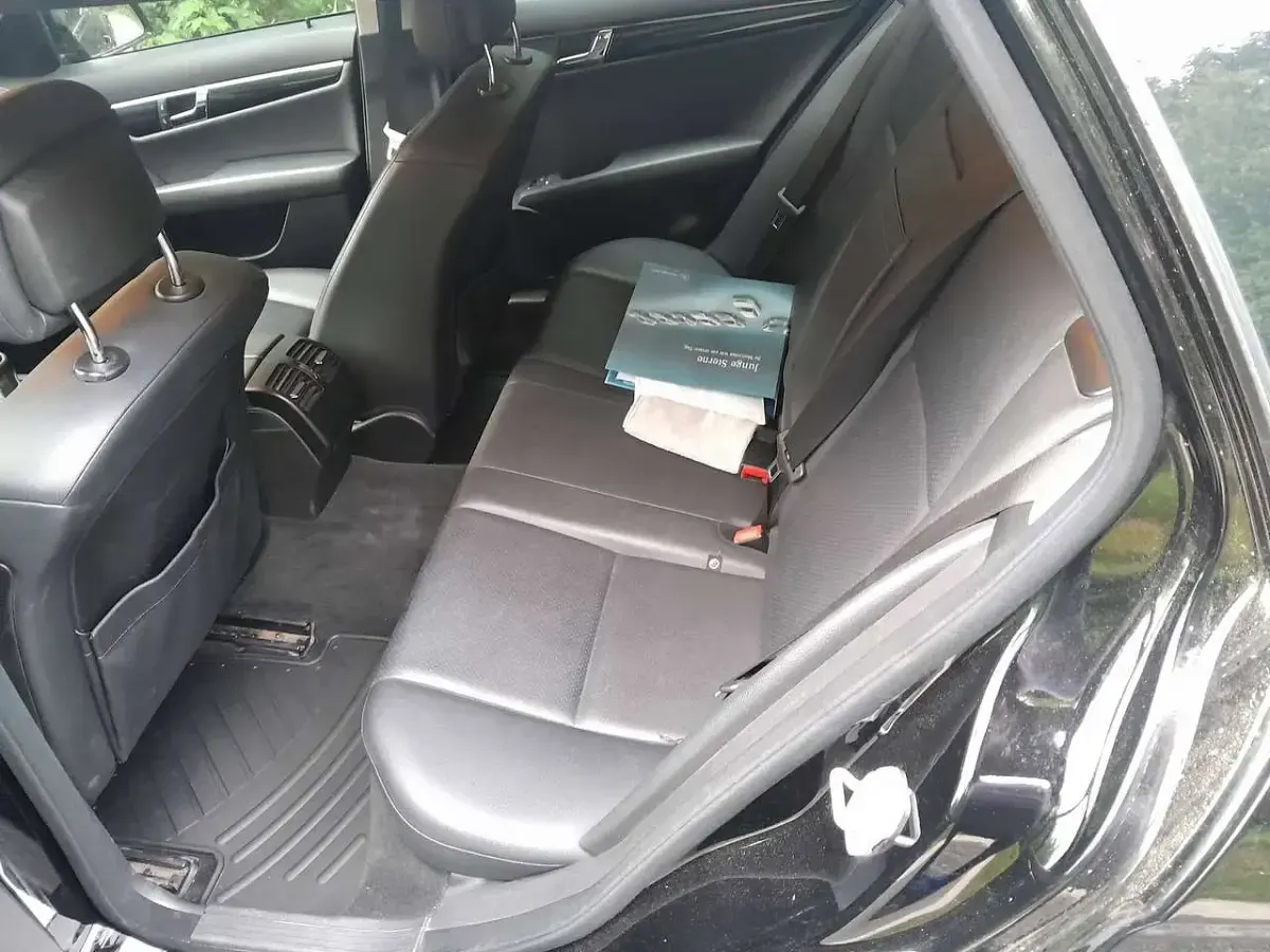 Gebraucht Mercedes C220 170 PS (125 kW) 2010 Schwarz Kombi