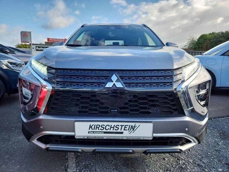 Usado Mitsubishi Eclipse Cross Plus 138 HP (101 kW) 2022 Cinzento SUV