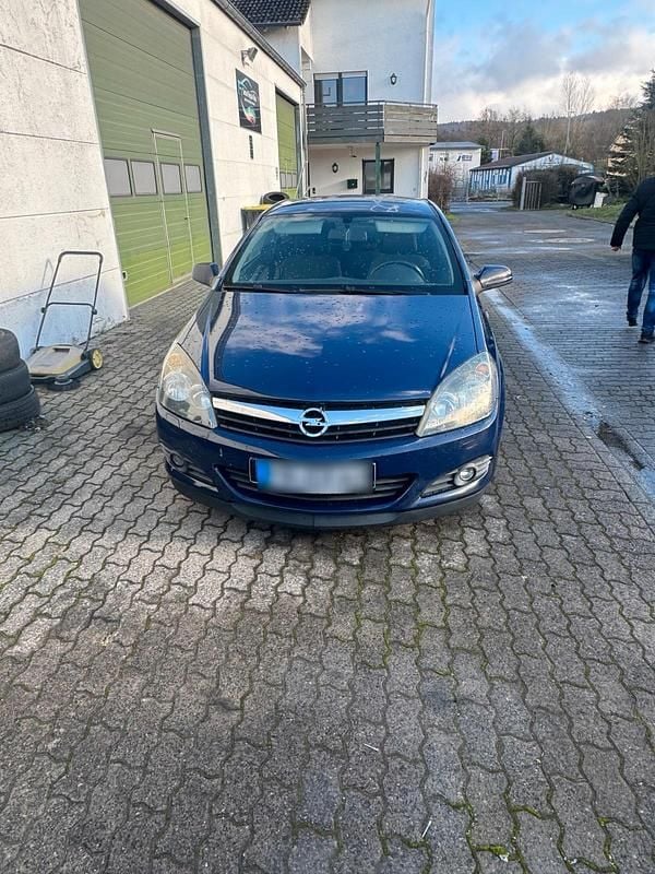 Gebraucht Opel Astra GTC 140 PS (102 kW) 2006 Blau Kleinwagen