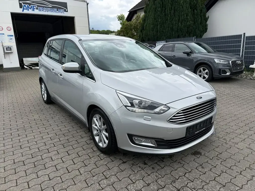 Używany Ford Grand C-Max Titanium 150 KM (110 kW) 2018 Szary Minivan