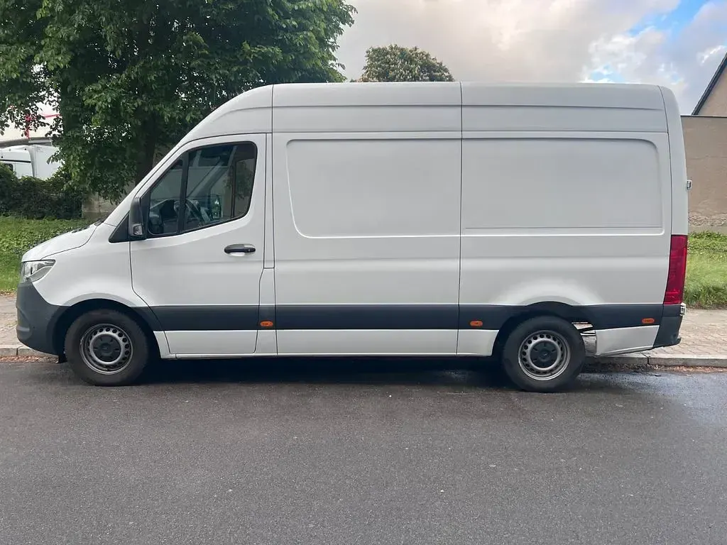 Gebraucht Mercedes Sprinter 163 PS (119 kW) 2018 Weiß Van