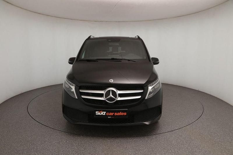 Gebraucht Mercedes V300 237 PS (174 kW) 2024 Schwarz Van / Kleinbus