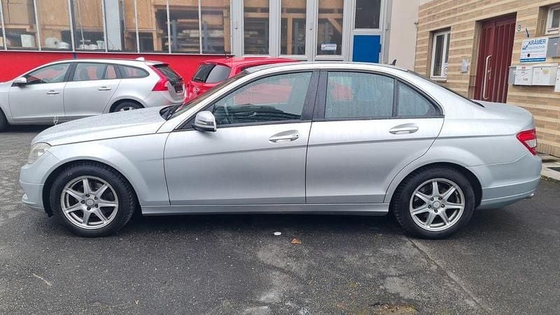 Gebraucht Mercedes C200 184 PS (135 kW) 2009 Silber Limousine