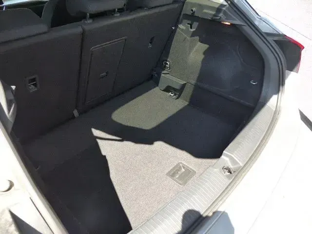 Gebraucht VW T-Roc Move 150 PS (110 kW) 2024 Pyrit silber SUV