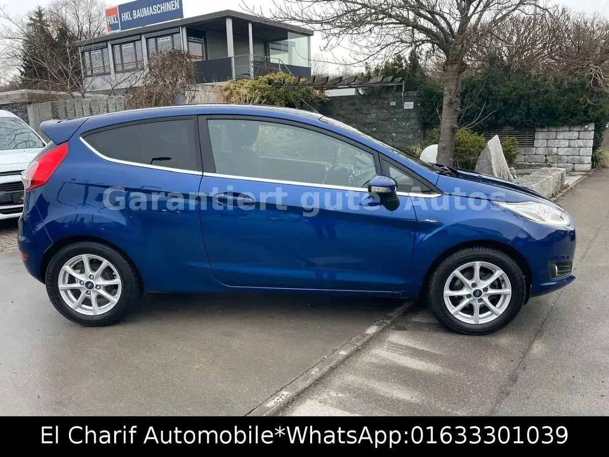 Gebraucht Ford Fiesta Titanium 101 PS (74 kW) 2015 Blau Kleinwagen