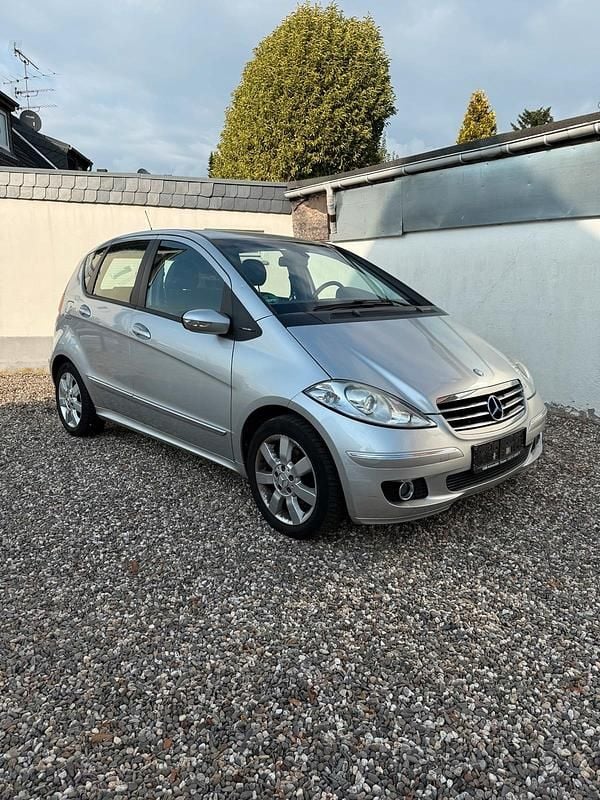 Silber Gebraucht 2008 Mercedes A150 Kleinwagen | 1.899 € (Etwas zu teuer) - Bild 1/4