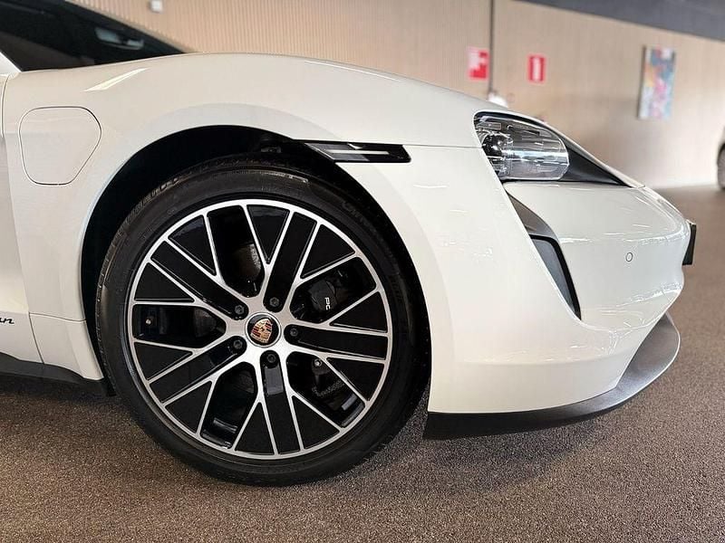 Gebraucht Porsche Taycan 350 kW (476 PS) 2021 Weiß Limousine