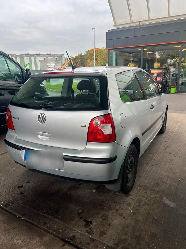Silber Gebraucht 2004 VW Polo Kleinwagen | 1.690 € (Fairer Preis) - Bild 1/4