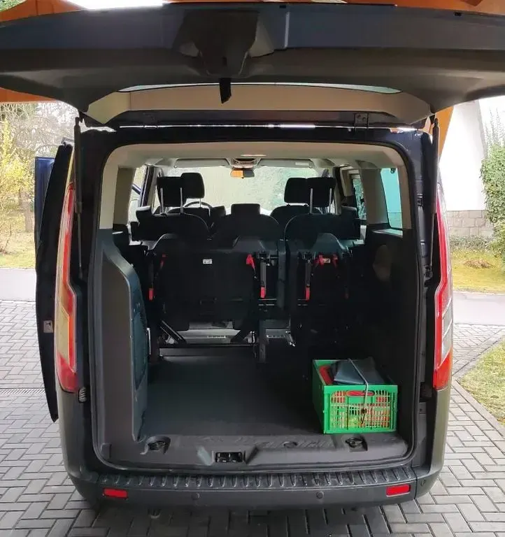 Gebraucht Ford Tourneo 131 PS (96 kW) 2016 Blau Van / Kleinbus