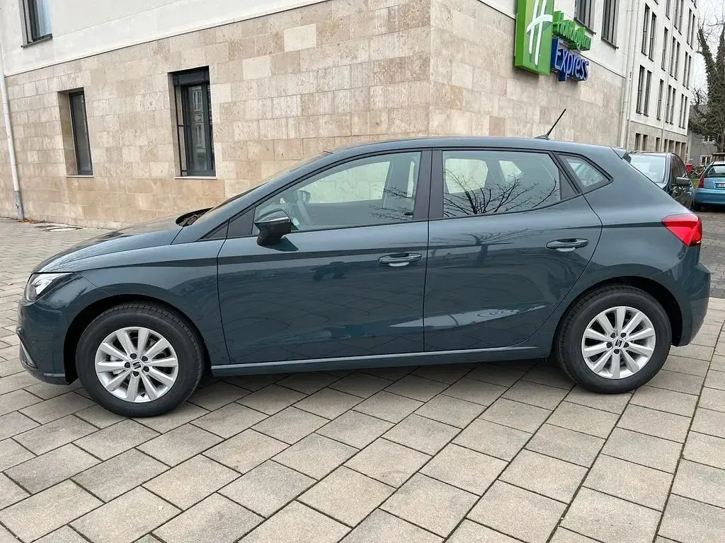 Gebraucht Seat Ibiza Reference 80 PS (58 kW) 2025 Blau Limousine