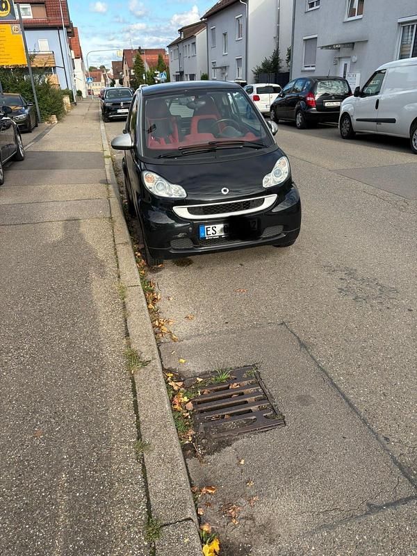 Schwarz Gebraucht 2011 Smart ForTwo Coupé Coupé | 3.800 € (Guter Preis) - Bild 1/4