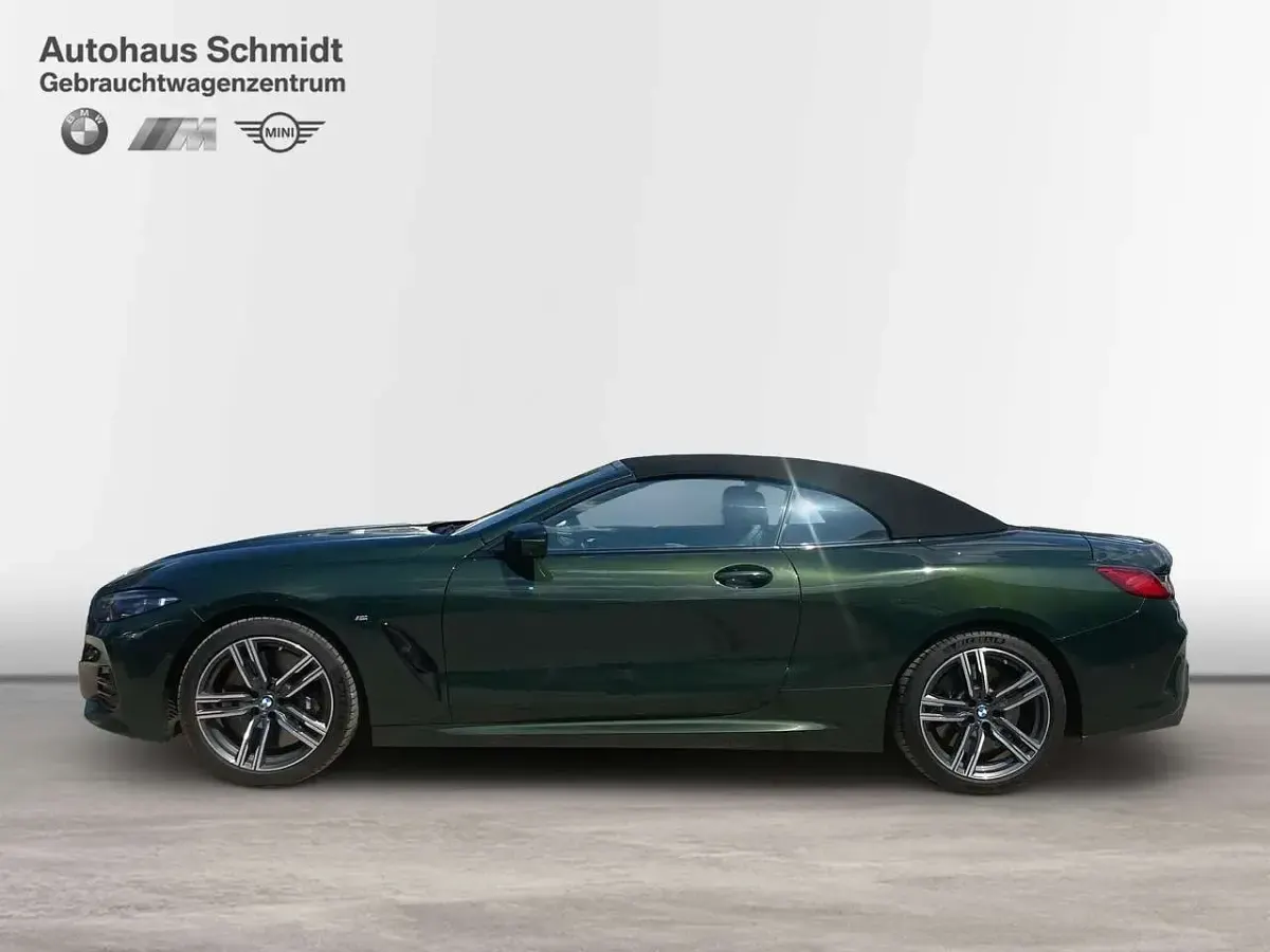 Gebraucht BMW 840 Cabriolet M Sport 333 PS (244 kW) 2023 Sanremo green Cabrio