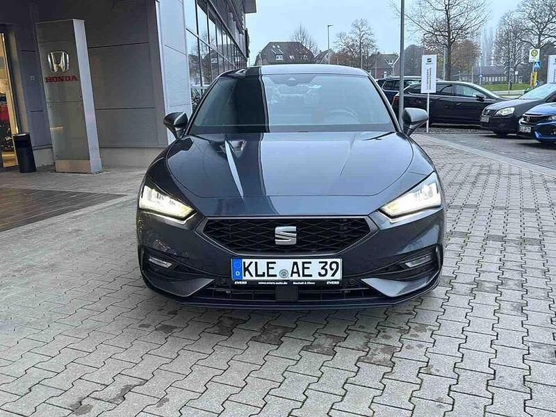 Gebraucht Seat Leon FR 150 PS (110 kW) 2025 Magnetic grau metallic Limousine
