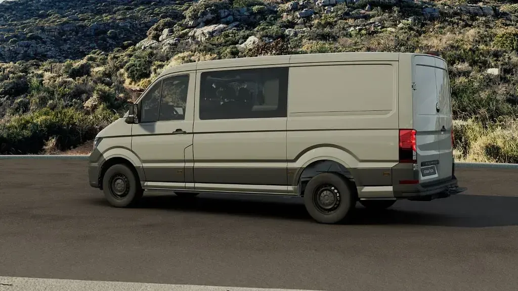 Gebraucht VW Crafter 140 PS (102 kW) 2025 Ascot grau Van