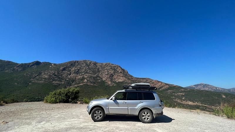 Silber Gebraucht 2007 Mitsubishi Pajero SUV | 11.900 € (Superpreis) - Bild 1/4