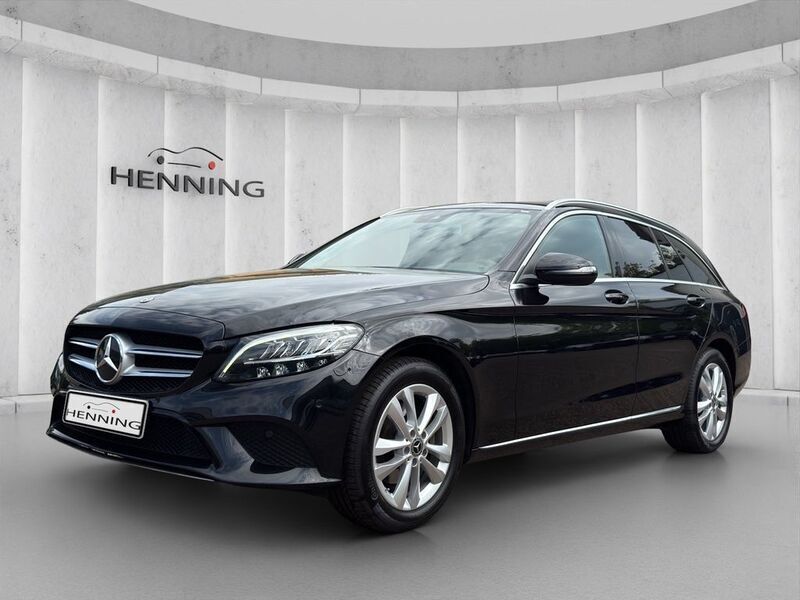 Schwarz Gebraucht 2019 Mercedes C220 Avantgarde Kombi | 23.880 € (Fairer Preis) - Bild 1/4