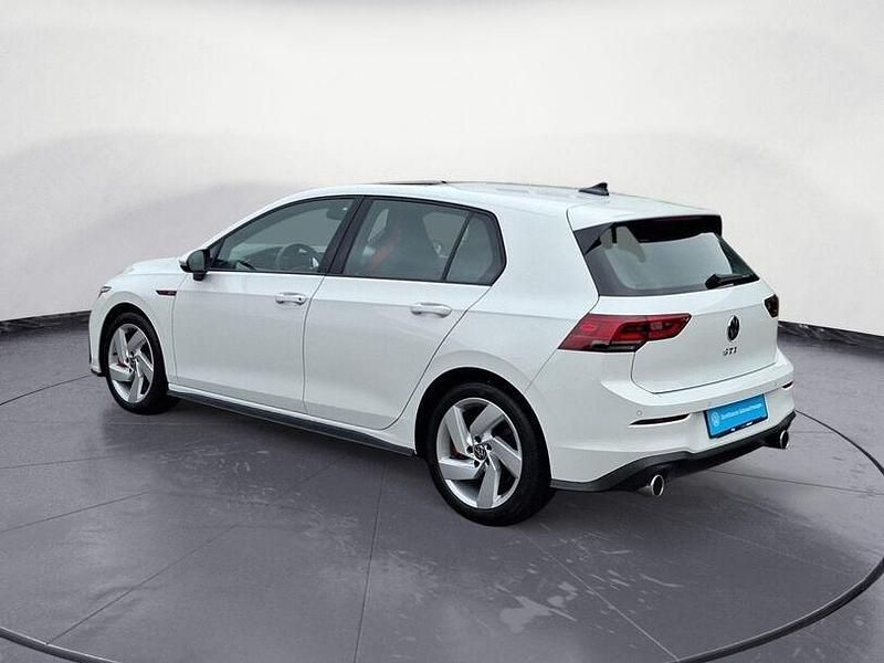Gebraucht VW Golf VIII GTI 245 PS (180 kW) 2024 Weiß Limousine