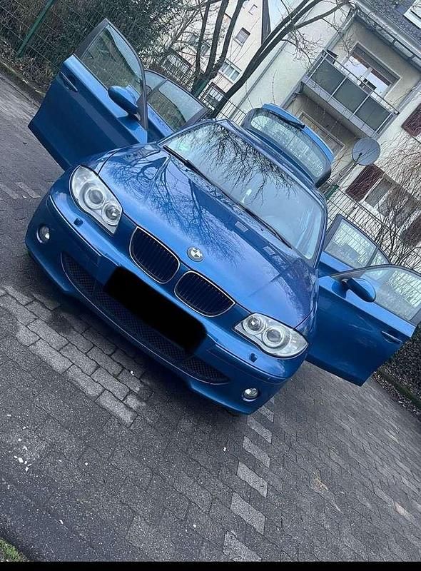 Blau Gebraucht 2005 BMW 118 Kleinwagen | 4.000 € (Fairer Preis) - Bild 1/4