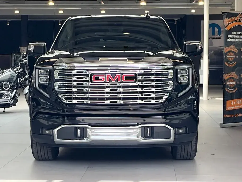 Neu GMC Sierra 426 PS (313 kW) 2026 Schwarz Pickup