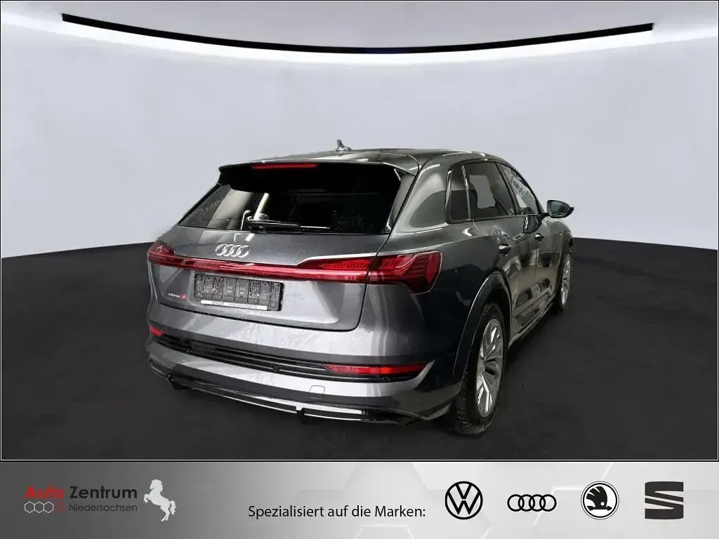 Gebraucht Audi e-tron S-Line 369 kW (503 PS) 2023 Grau SUV