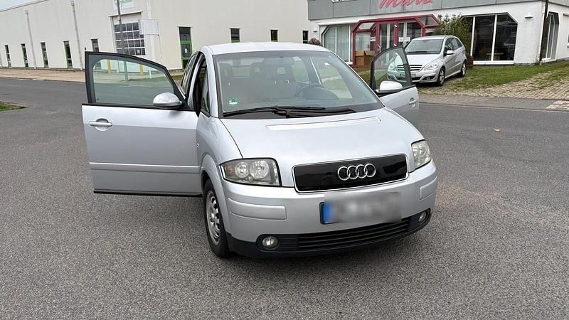 Usado Audi A2 61 HP (44 kW) 2002 Prateado Citadino