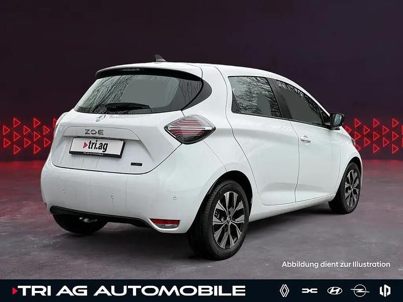 Gebraucht Renault Zoe Evolution 100 kW (136 PS) 2024 Arktis weiß Kleinwagen