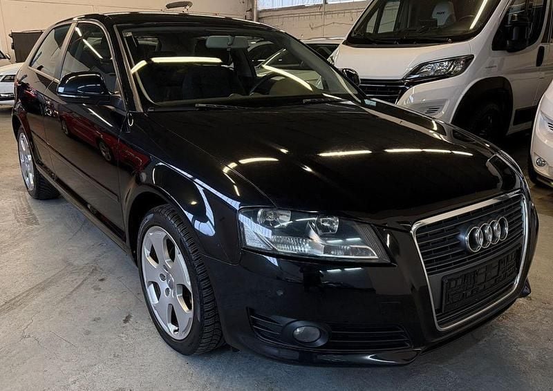 Gebraucht Audi A3 Attraction 105 PS (77 kW) 2010 Schwarz Kleinwagen