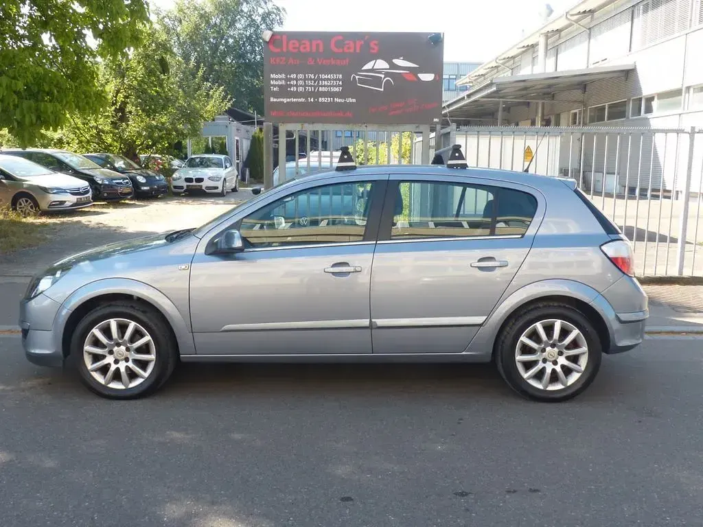 Gebraucht Opel Astra Elegance 125 PS (91 kW) 2005 Grau Limousine