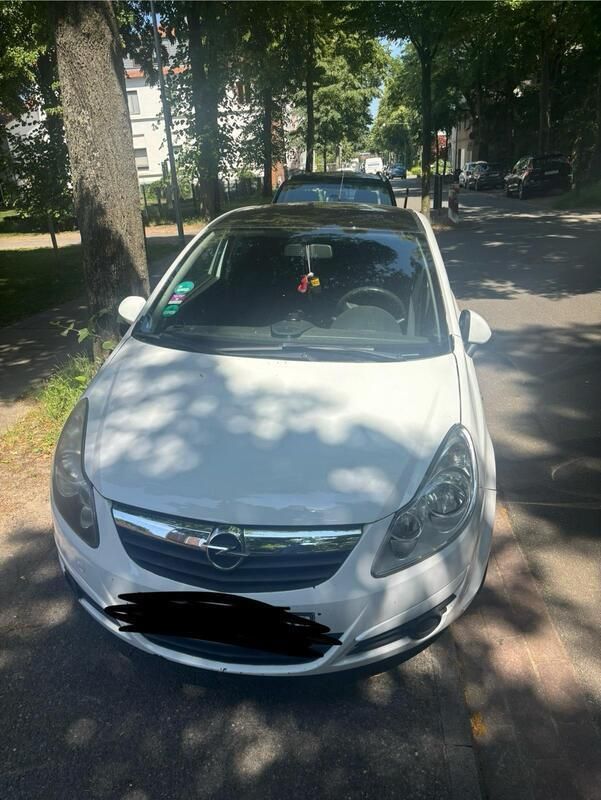 Weiß Gebraucht 2009 Opel Corsa Coupé | 2.500 € (Guter Preis) - Bild 1/4