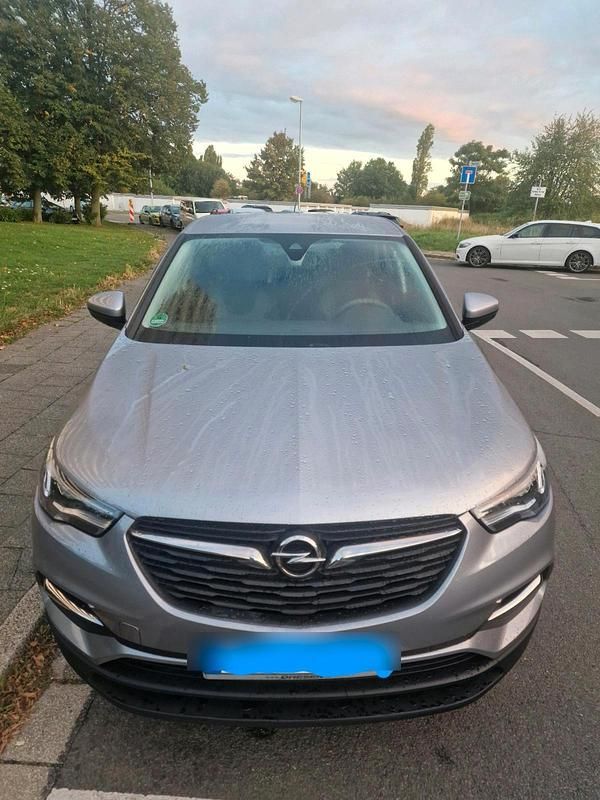 Grau Gebraucht 2018 Opel Grandland X SUV | 11.000 € (Fairer Preis) - Bild 1/4