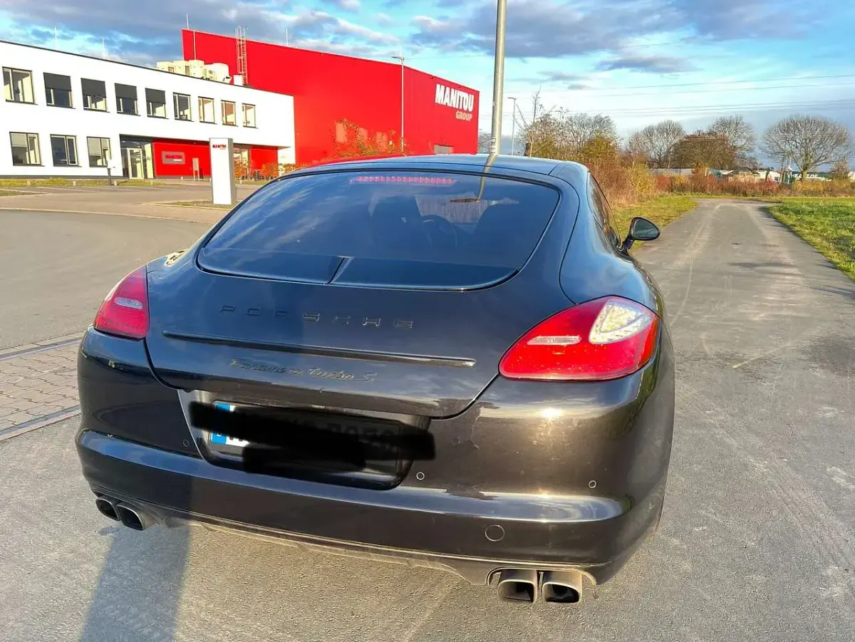 Gebraucht Porsche Panamera Turbo S 551 PS (405 kW) 2012 Schwarz Kleinwagen
