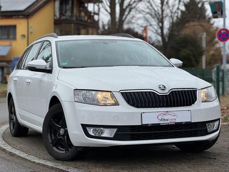 Weiß Gebraucht 2013 Skoda Octavia Ambition Kombi | 8.490 € (Etwas zu teuer) - Bild 1/4