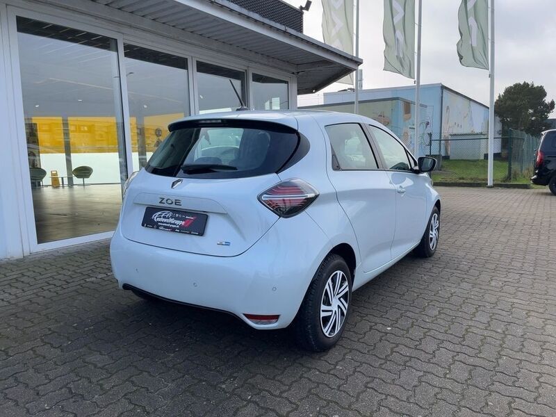 Gebraucht Renault Zoe Experience 80 kW (109 PS) 2021 Weiß Kleinwagen