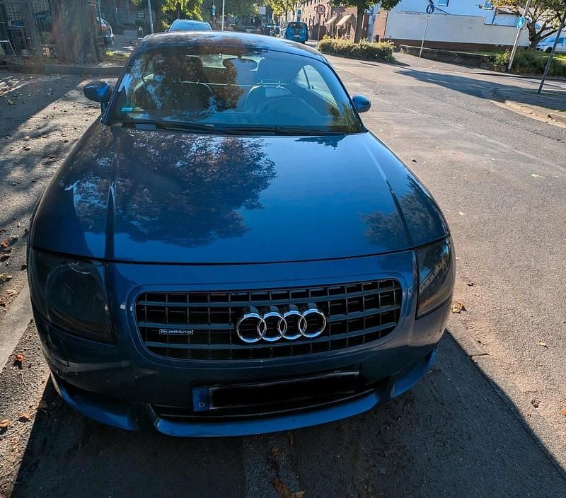 Blau Gebraucht 2003 Audi TT Coupé | 13.000 € - Bild 1/4