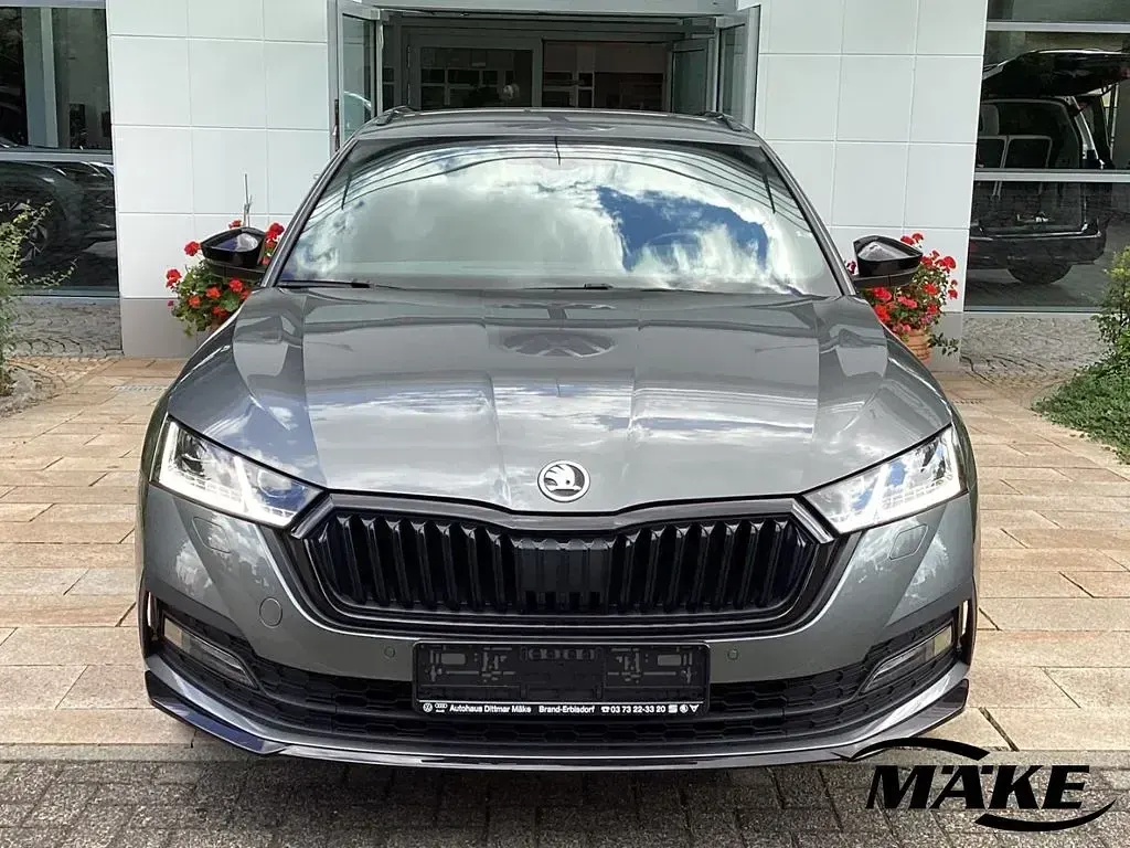 Gebraucht Skoda Octavia SportLine 150 PS (110 kW) 2024 Grau Kombi
