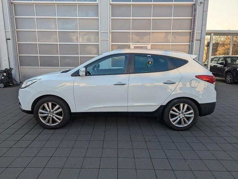 Gebraucht Hyundai ix35 Style 163 PS (119 kW) 2011 Weiß SUV