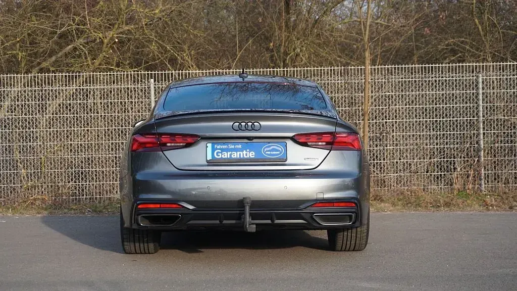 Używany Audi A5 S-Line 204 KM (150 kW) 2022 Szary Coupe