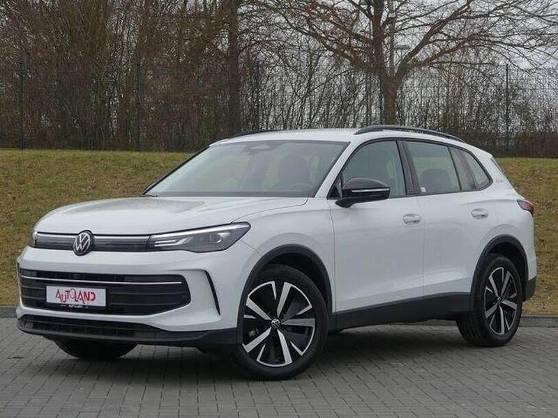 Gebraucht VW Tiguan Goal 150 PS (110 kW) 2024 Weiß SUV