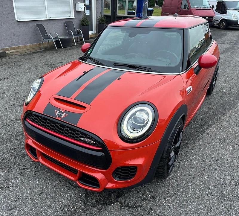 Gebraucht Mini John Cooper Works Chili 231 PS (169 kW) 2020 Orange Kleinwagen