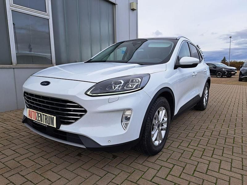 Weiß Gebraucht 2020 Ford Kuga Titanium X SUV | 21.450 € (Guter Preis) - Bild 1/4