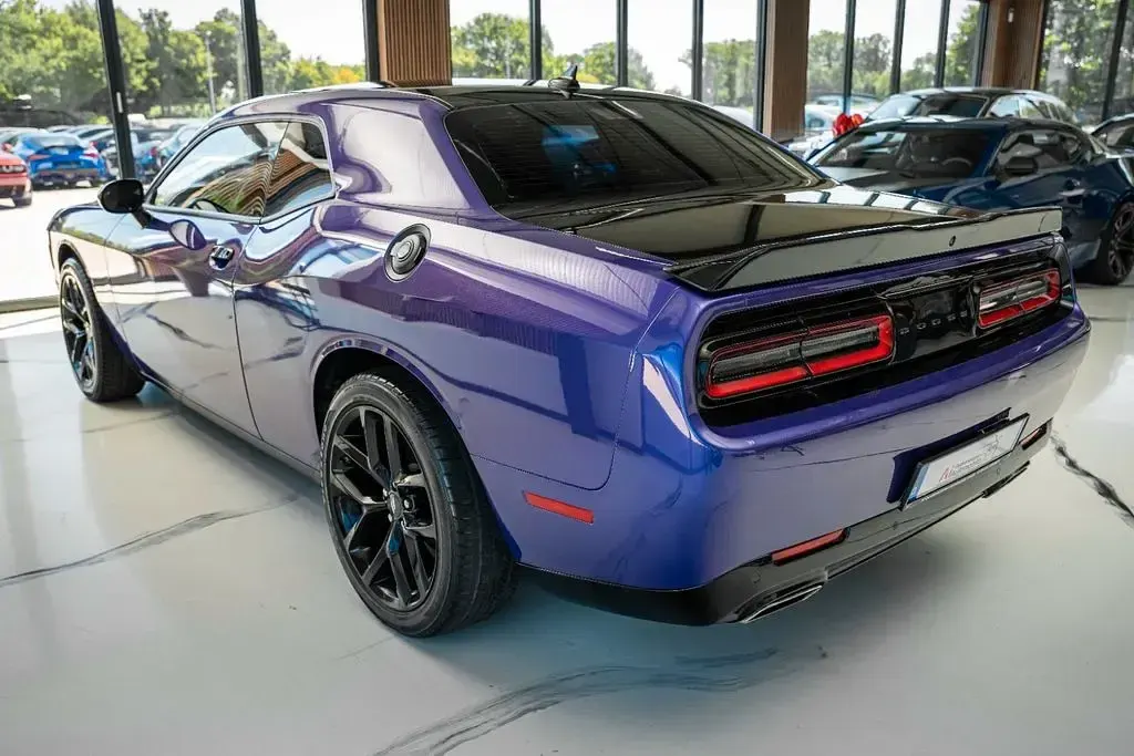 Gebraucht Dodge Challenger 309 PS (227 kW) 2023 Violett Coupé