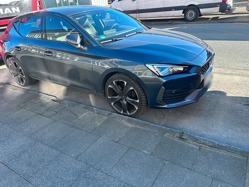 Gebraucht Cupra Leon 150 PS (110 kW) 2021 Grau Limousine