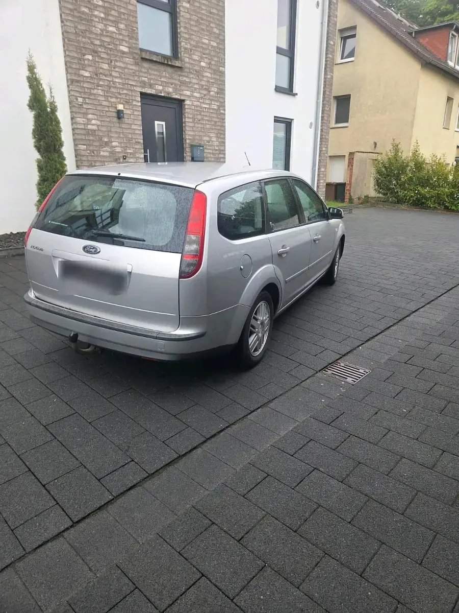 Usata Ford Focus 145 CV (106 kW) 2006 Argento Station wagon
