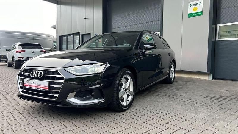 Schwarz Gebraucht 2022 Audi A4 Advanced Kombi | 28.890 € (Fairer Preis) - Bild 1/4