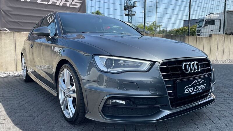 Grau Gebraucht 2014 Audi A3 S-Line Limousine | 9.990 € (Guter Preis) - Bild 1/4