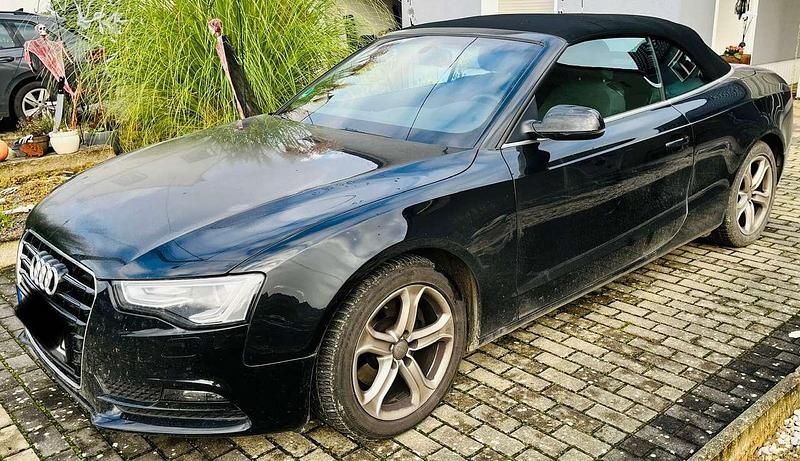 Gebraucht Audi A5 Cabriolet 170 PS (125 kW) 2012 Schwarz Cabrio