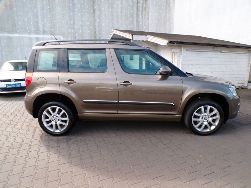 Gebraucht Skoda Yeti Active 105 PS (77 kW) 2014 Braun SUV