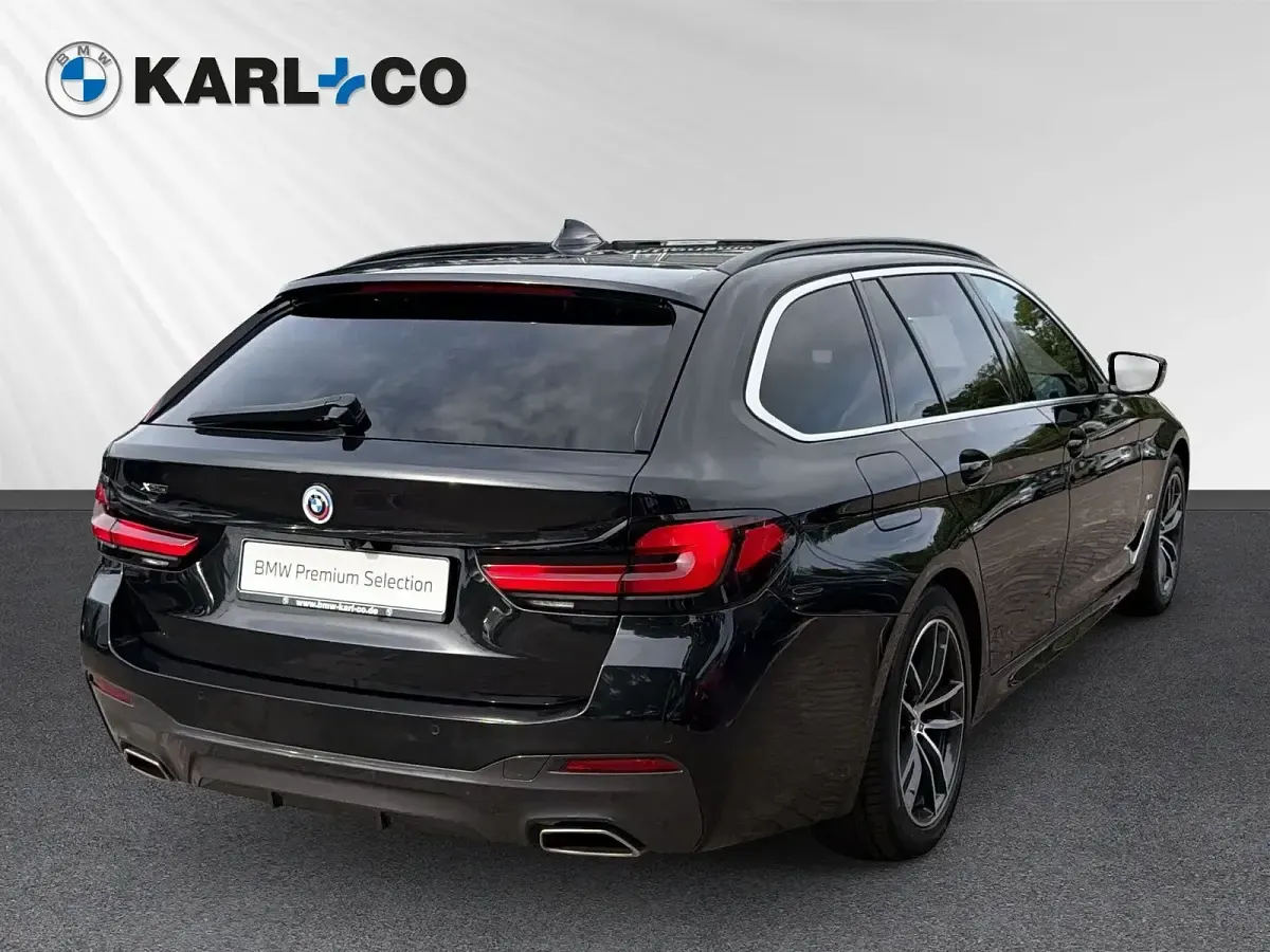 Gebraucht BMW 540 M Sport 333 PS (244 kW) 2022 Black sapphire metallic (schwarz) Kombi
