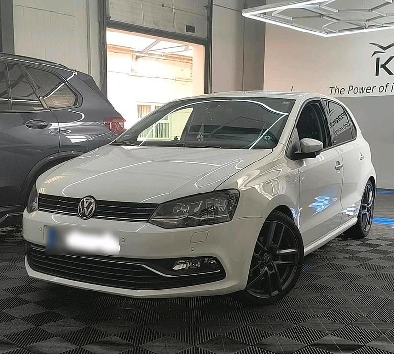 Gebraucht VW Polo Allstar 90 PS (66 kW) 2016 Weiß Limousine