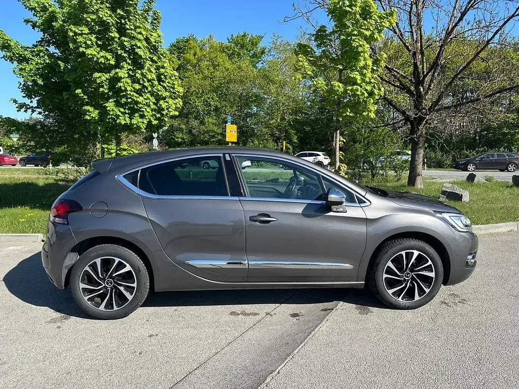 Gebraucht DS Automobiles DS4 131 PS (96 kW) 2016 Grau Limousine